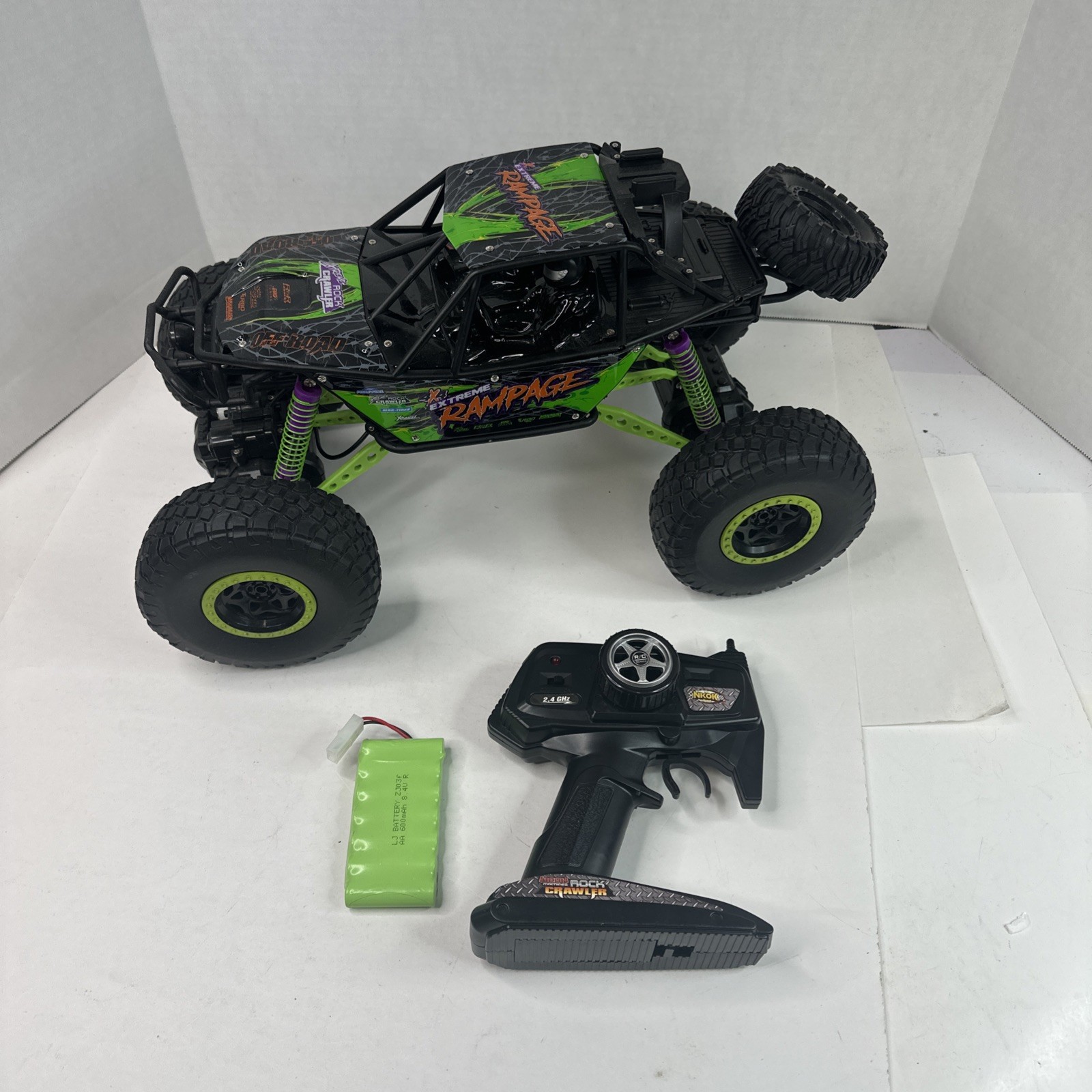 4X4 ROCK CRAWLER EXTREME RAMPAGE 2.4GHZ RC TRUCK MEAN MACHIN
