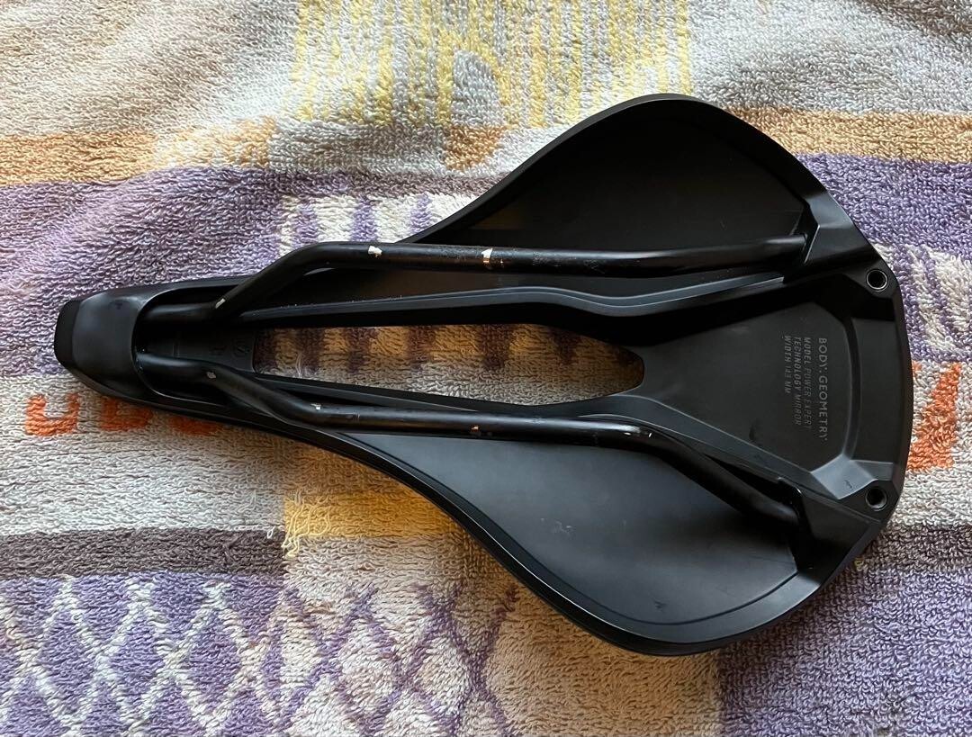 SPECIALIZED POWER EXPERT MIRROR saddle HOLLOW Ti rail 143mm Used
