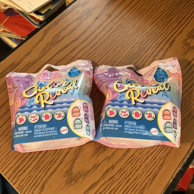 2-Barbie Color Reveal Pet with Hot Pink Lining and 5 Surprises Blind Bags NEW !