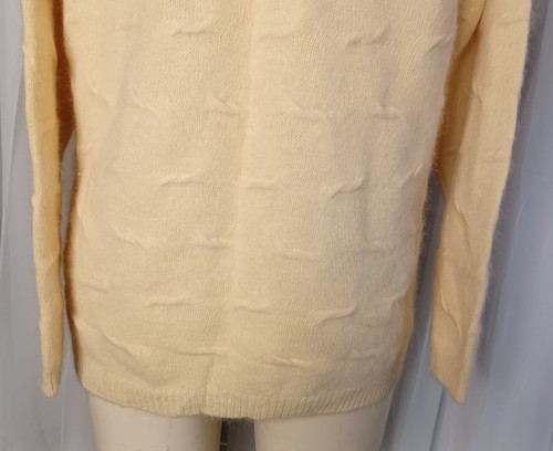 Vintage Rafaella Sweater, Angora, Lambswool, Yellow, Size Medium. D2006 - Picture 13 of 16