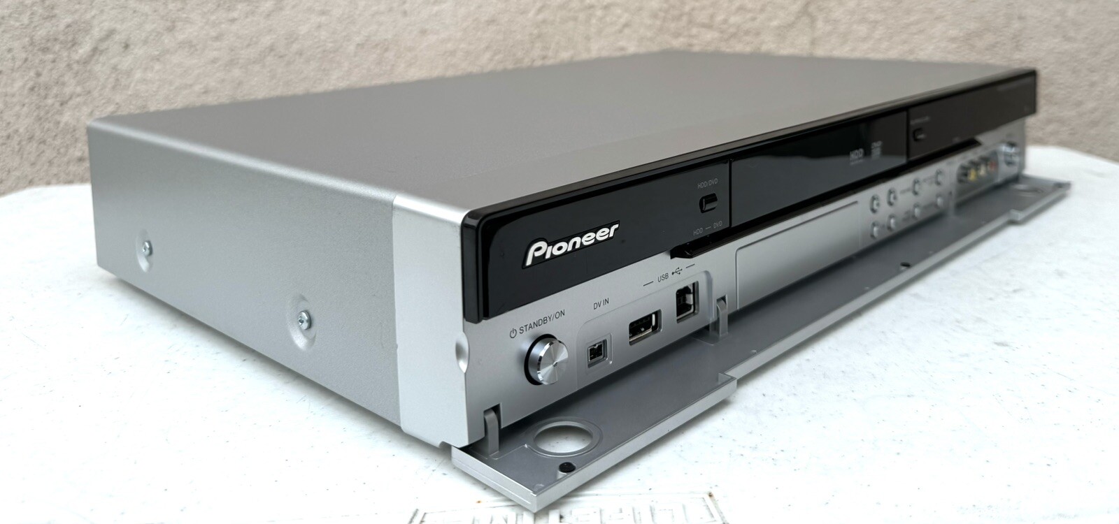 PIONEER DVR560HS HDD/DVD RECORDER 160GB HDD HARD DRIVE 1080P HDMI
