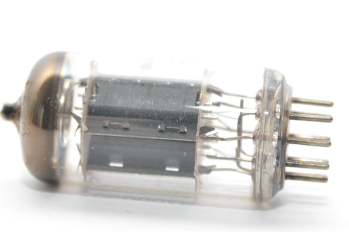 Genuine Telefunken Berlin ECC83 Preamp Tube, Halo Getter / Ribbed Plates, NOS - Picture 8 of 9