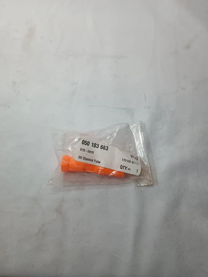 Bota varilla de medición de aceite URO Parts 053103663 para Select 80-02 Audi Volkswagen Modelo G35 Foto 3 de 3