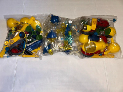 BIG LOT OF MORE THEN 2 LBS OF CAPSELA ELECTRONIC BUILDING TOY