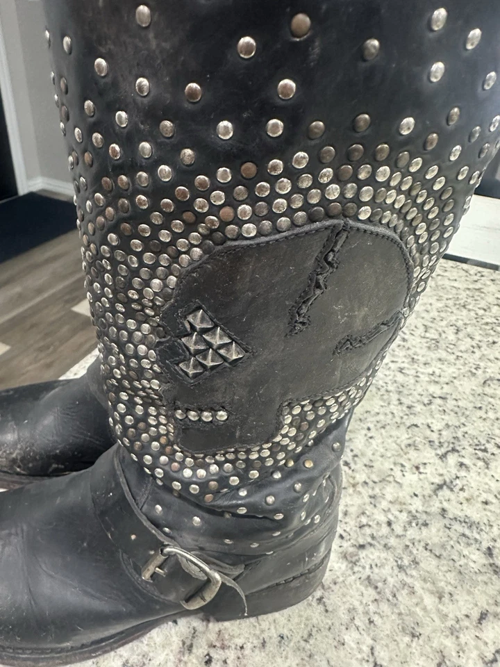 Freír. Bota de motociclista Jenna Skull 7,5 negra con tachuelas calavera para mujer’s Foto 3 de 4