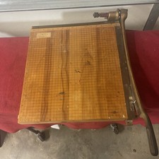 Ingento No. 5 1/2 Heavy Duty Paper Cutter Trimmer Vintage School House