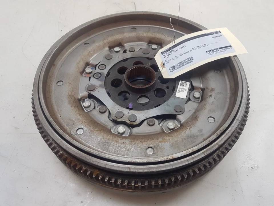 VOLANTE DE INERCIA FLYWHEEL Volkswagen Golf VIII (CD1) 2021 05L105266J - Изображение 2 из 4