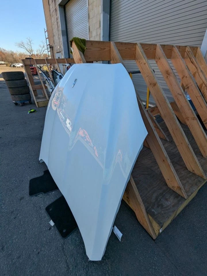 (LOCAL PICKUP ONLY) Hood Without Hood Louvers Fits 12-15 XF 761058 - Imagem 3 de 3