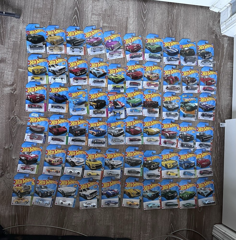 Hot Wheels Lot Of 60