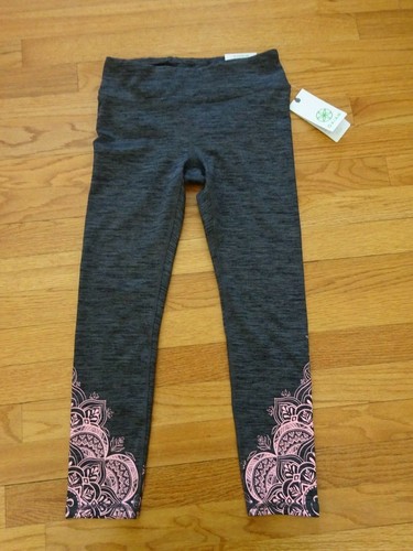 Om Fit Yoga Capri Leggings Size 