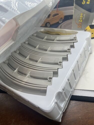 Zip Zaps Mini RC Cars Race Track Grand Prix Barrier Wall Kit Radio Shack RC NEW - Picture 6 of 11