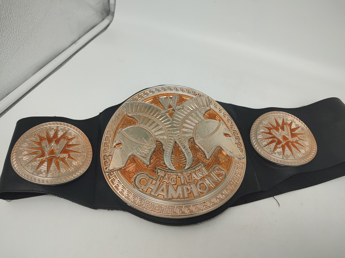 MATTEL WWE 2010 Tag Team Champions Title Belt Bronze Replica Kids