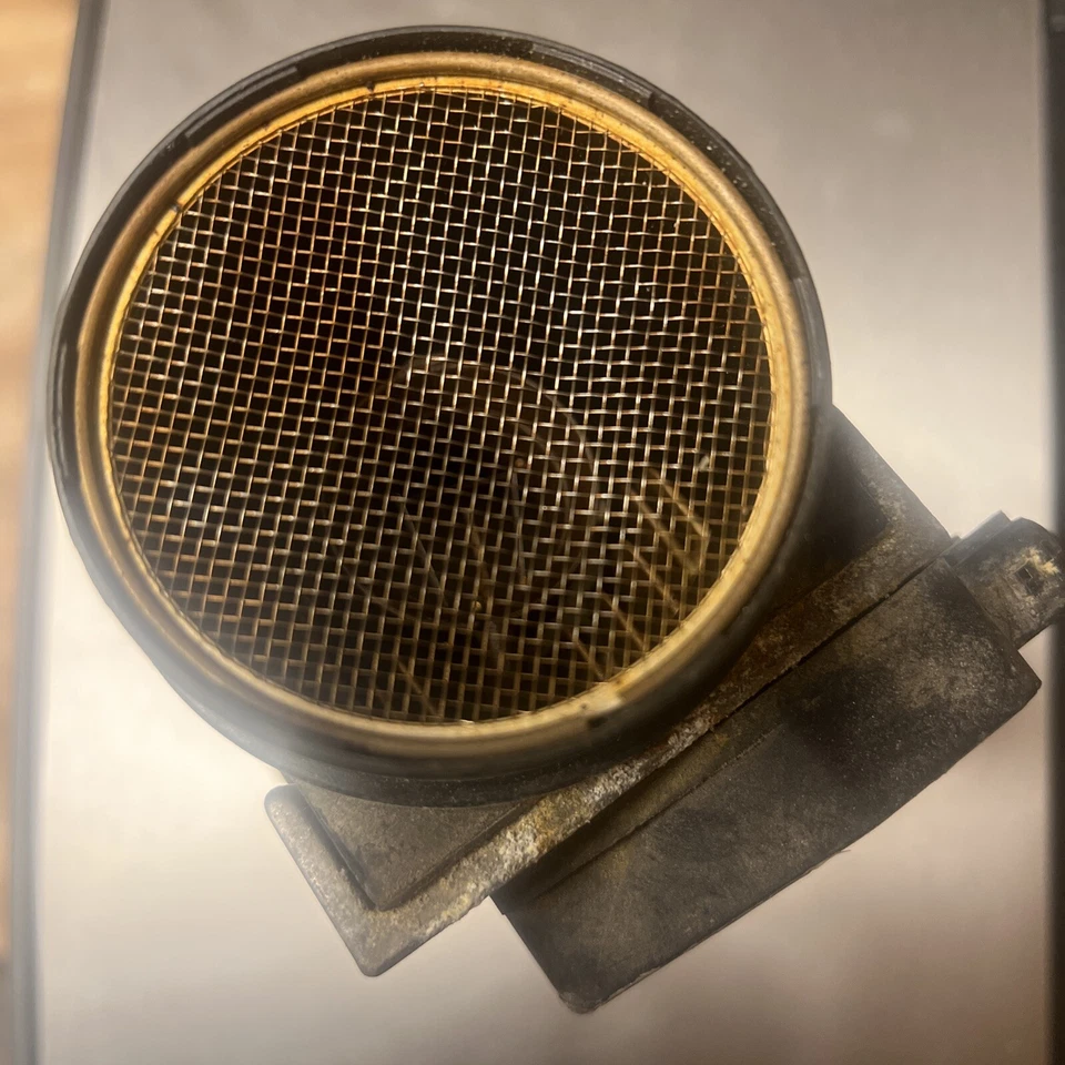 1991 saab 9000 AFM MAF sensor - Image 2 of 3