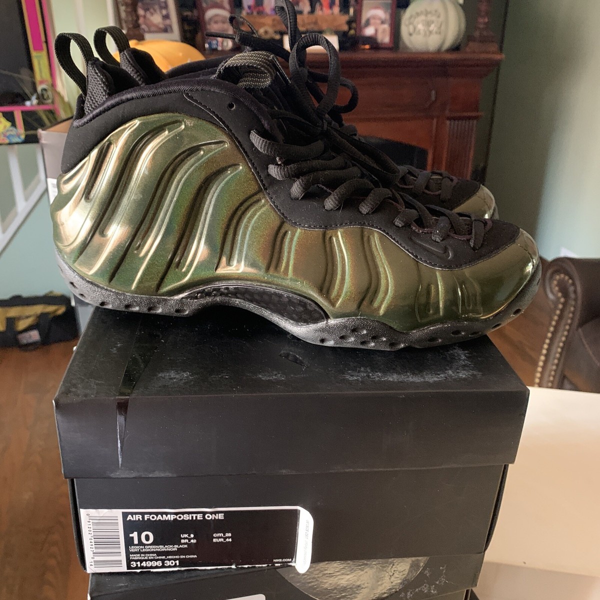 Nike Air Men’s 9.5 Foamposite One in LegionGreen/Black oCqWujDzXCWEUIPEOZ4yqzUL5x4BA3  main image 3
