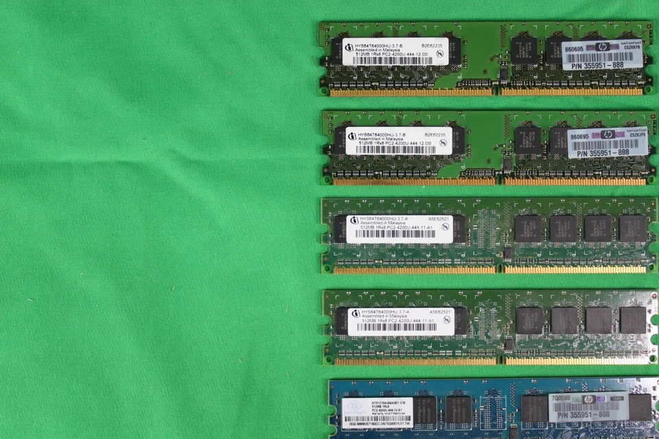 USED 5 X 512MB PC2-4200U DDR2, 2.5GB TOTAL ALL 1RX8, 3 INFINEON'S, 1 NANYA - Image 3 of 4