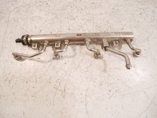 Einspritzleiste für BMW 5er G30 F90 4,4 M5 S63B44B S63 7852403