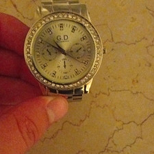 GD Damen Quarz Armbanduhr Edelstahl Silber Analog Strass-Lünette 12Std