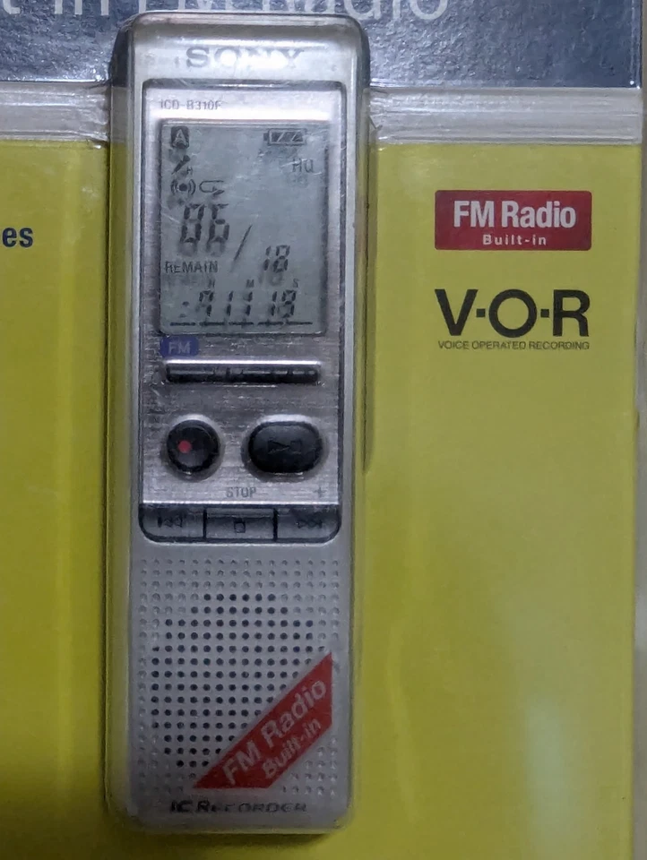 Sony IC Recorder ICD-B310F With Built In FM RADIO. NEW Sealed. Free Shipping. - Image 2 of 4