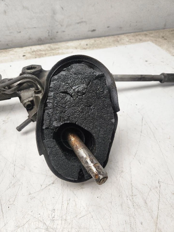 Portaequipajes de dirección Mazda 3 2010-2013 cremallera eléctrica y piñón OEM BBM432110A Foto 4 de 4