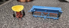 BRITAINS 1:32 SCALE  NORDSTEN SEED DRILL 1970’s 9539 Body Only & Vicon Spreader.