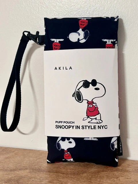 Snoopy In Style - Joe Cool AKILA Glasses Case, Black with Glass Cleaning Cloth