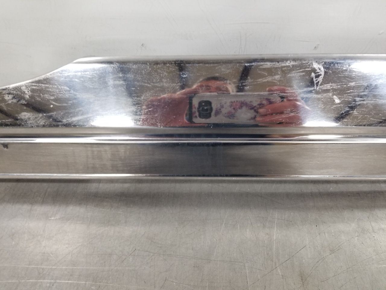 93 1993 BUICK ROADMASTER QUARTER PANEL LOWER CHROME MOULDING RIGHT PASSENGER 