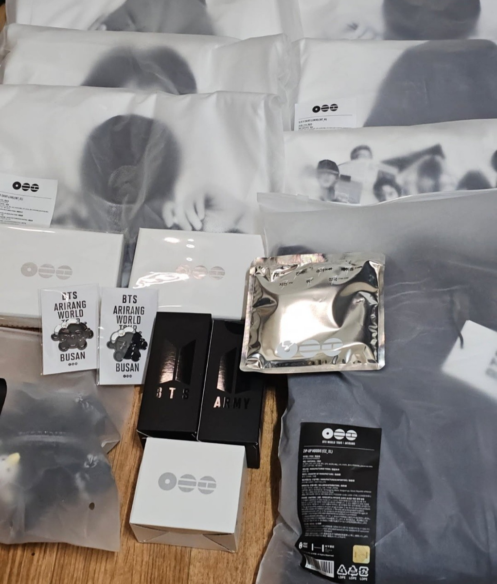 ON Hand] 6/5-6/14 BTS ' ARIRANG ' POP UP Official Merch MD +