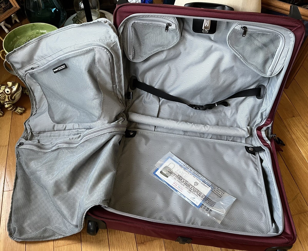 TRAVELPRO CREW 10 MERLOT ROLLING GARMENT BAG CARRY-ON NWT