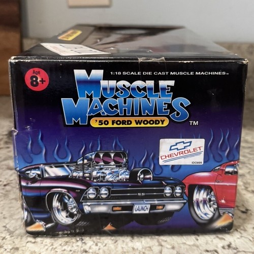 NIB Muscle Machines 1/18 Scale Die Cast Car 50 Ford Woody 1950. Candy apple red - Picture 5 of 6