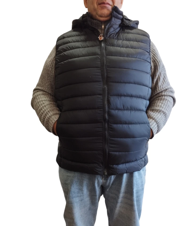 PIUMINO GILET UOMO 100 GRAMMI TAGLIE FORTI SMANICATO CON CAPPUCCIO REMOVIBILE - Immagine 4 di 4