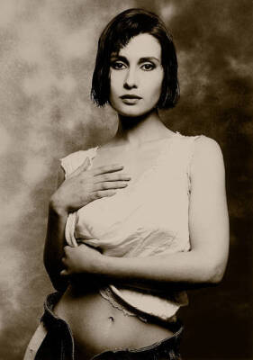 Italian actress Claudia Koll in a photo shooting Italy 1980 Old Photo 2