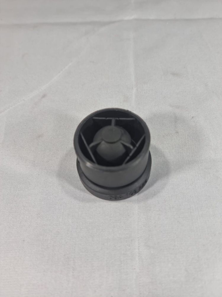 4X Engine Cover Trim Rubber Mount Grommet Bush Bump Stop For Nissan