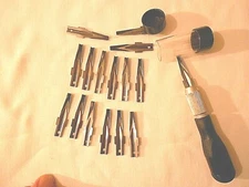 { 16 Replacement Blades Leather Craft Adjustable Wood Handle "V"  Gouging Tool