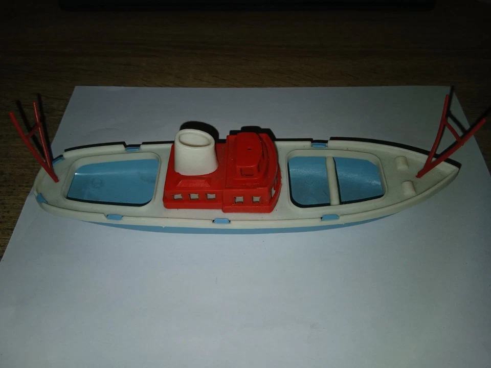 Jouet Ancien De Bazar W.Germany Bateau Chalutier Voilier Plastique W.Germany - Photo 3/4