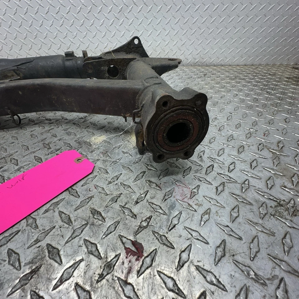 92-00 YAMAHA TIMBERWOLF 250 1997 YAMAHA OEM BASCULANTE TRASERO SUSPENSIÓN TRASERA OSCILANTE Foto 2 de 4