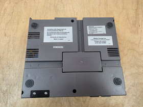 Nintendo NES Control Deck Console Complete In Box Good Condition TESTED