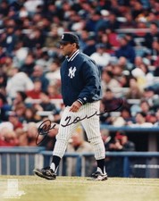 JOE TORRE SIGNED AUTOGRAPH 8x10 PHOTO - NEW YORK YANKEES WORLD SERIES CHAMPION