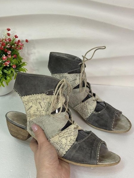 Women Clocharme Heels Grey Leather 41