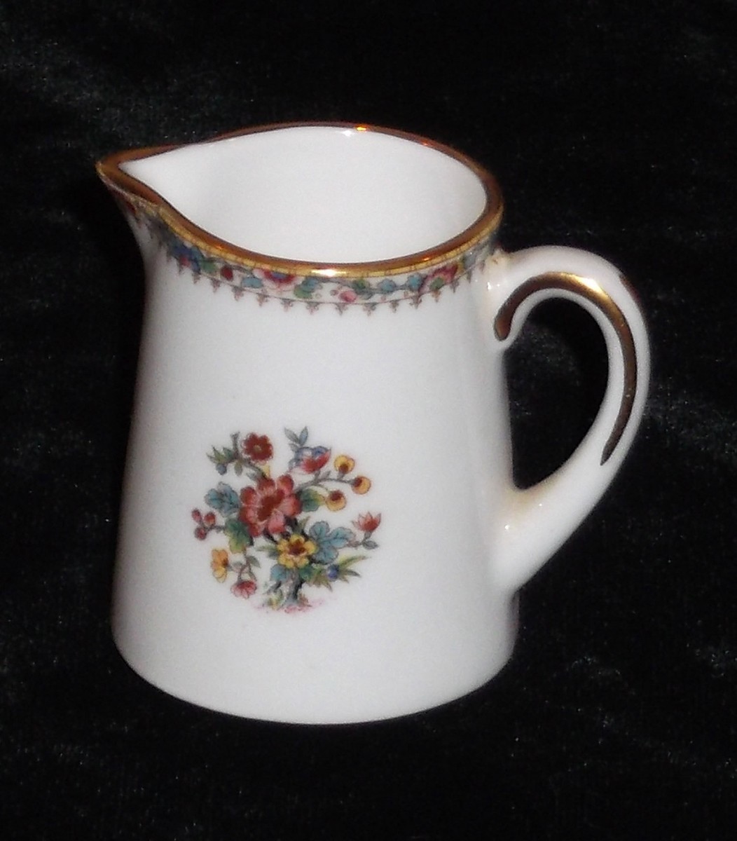 COALPORT CHINA MING ROSE PATTERN MINI / MINIATURE INDIVIDUAL CREAM
