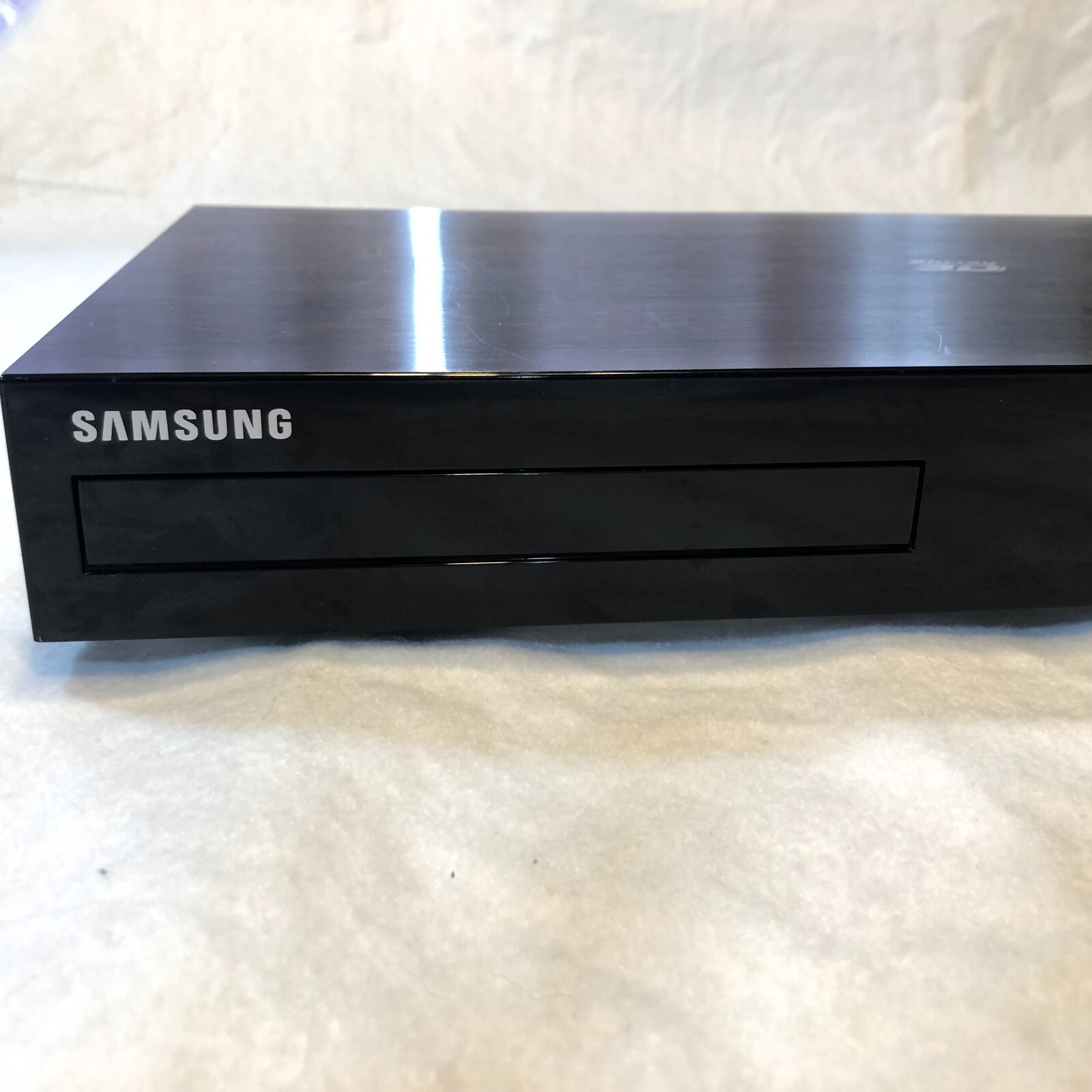 Samsung Home Theater Entertainment System BluRay 3D DVD 5.1 Channel HT