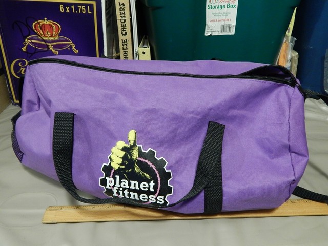 planet fitness gym bag