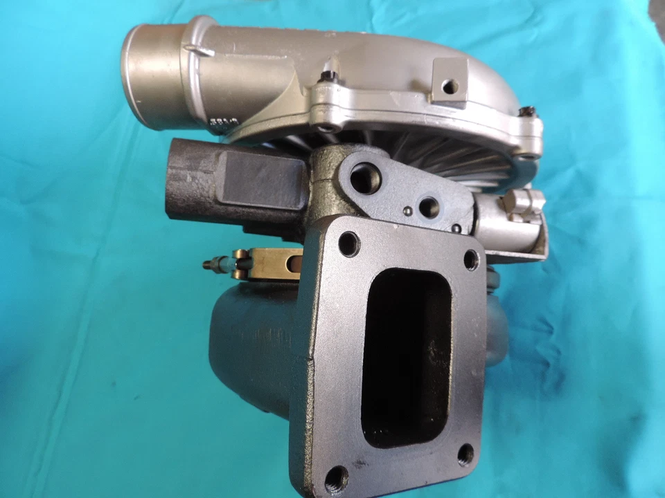 2004-08 Isuzu FTR GMC Duramax NPR 7.8L carregador turbo Garrett GTA3788LVA genuíno - Imagem 3 de 4