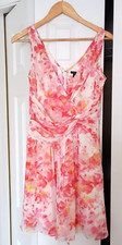 Ann Taylor Floral Summer Dress Size 2, V Cleavage, Zipper