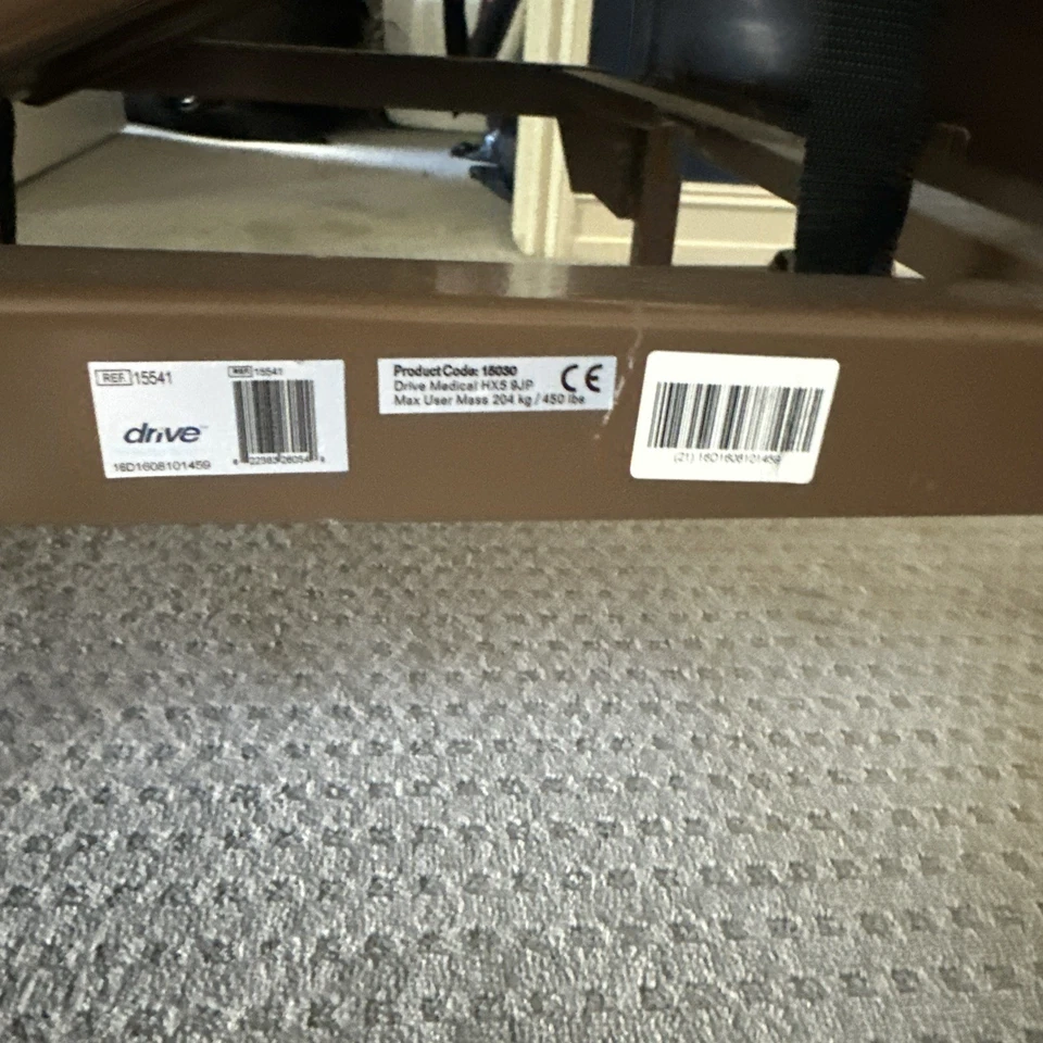 Cama de hospital elétrica completa com colchão de molas internas e trilhos de meio comprimento - Imagem 4 de 4