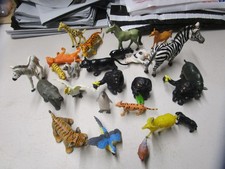 Plastic Animal Lot of 25 Zebra Giraffe Horse Dog Monkey Birds Elephant