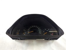 Compteur Mercedes 210