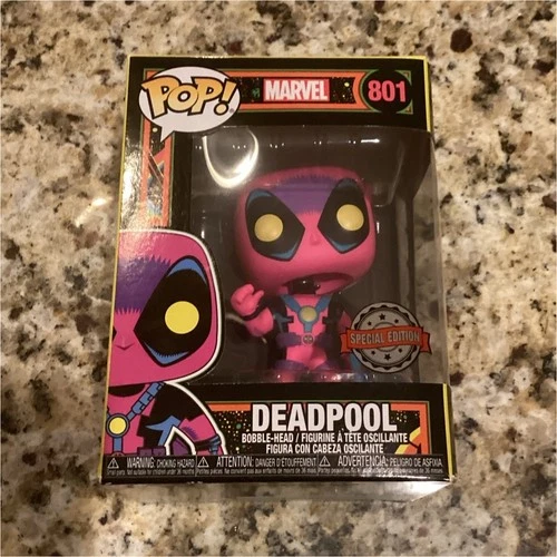 Funko Pop! Vinyl Marvel Deadpool 801 Special Edition Bobblehead Figure