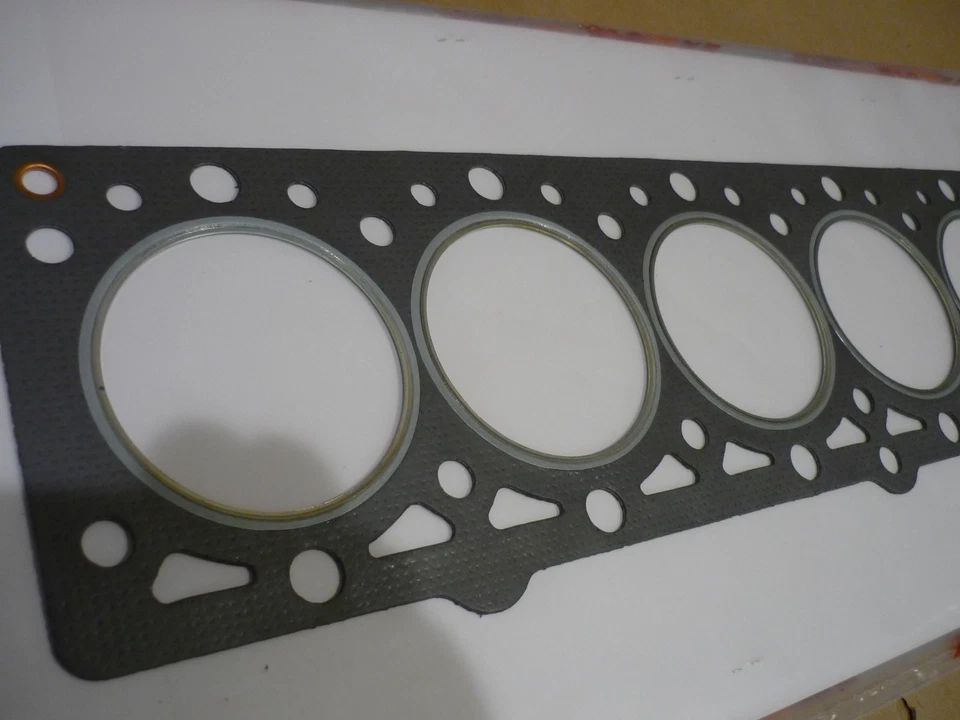 Ferrari 512 M/TR, Testarossa - Junta de culata italiana del mercado de accesorios - P/N 125045SF Foto 3 de 4