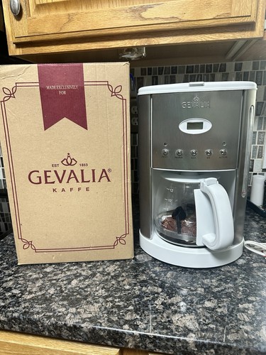 Gevalia Kaffe CM500B Cafetera Automática Programable 12 Tazas Blanca Inoxidable - Imagen 7 de 7