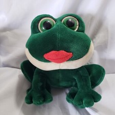 Russ Smooches Green Frog Plush Stuffed Animal Toy Big Eyes Lips No Sound 10 Inch